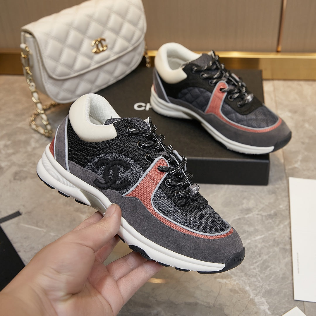 CC TRAINER TRIPLE BLACK RED SUEDE