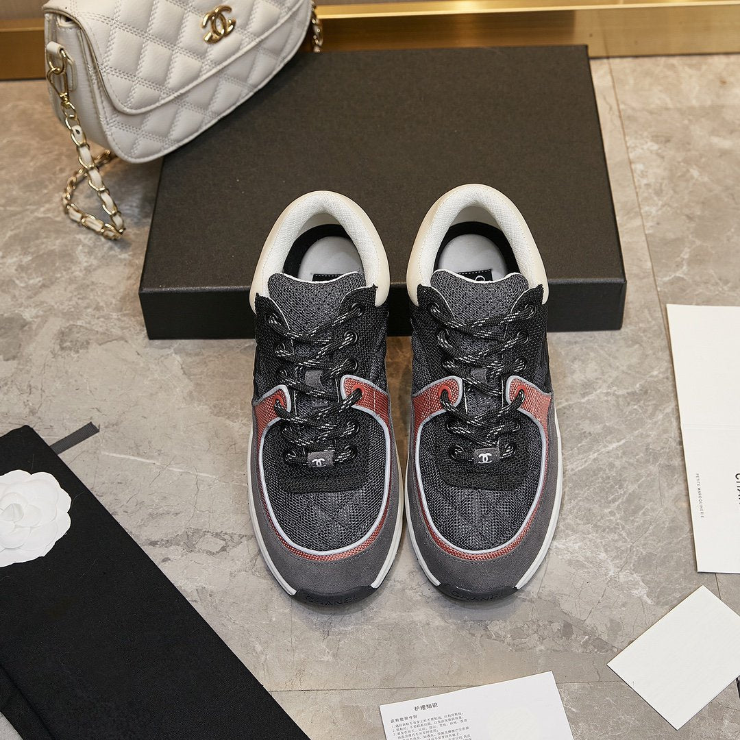 CC TRAINER TRIPLE BLACK RED SUEDE