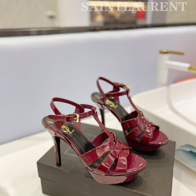 SL TRIBUTE POINED TOE SANDALS GLOSSY BERRY CALFSKIN