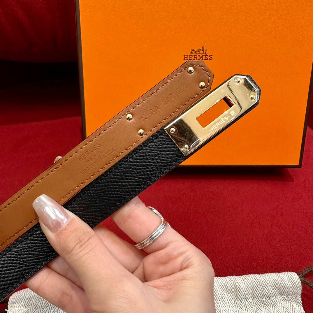 HM KELLY BELT  IN BLACK CALFSKIN GOLD HARDWARE