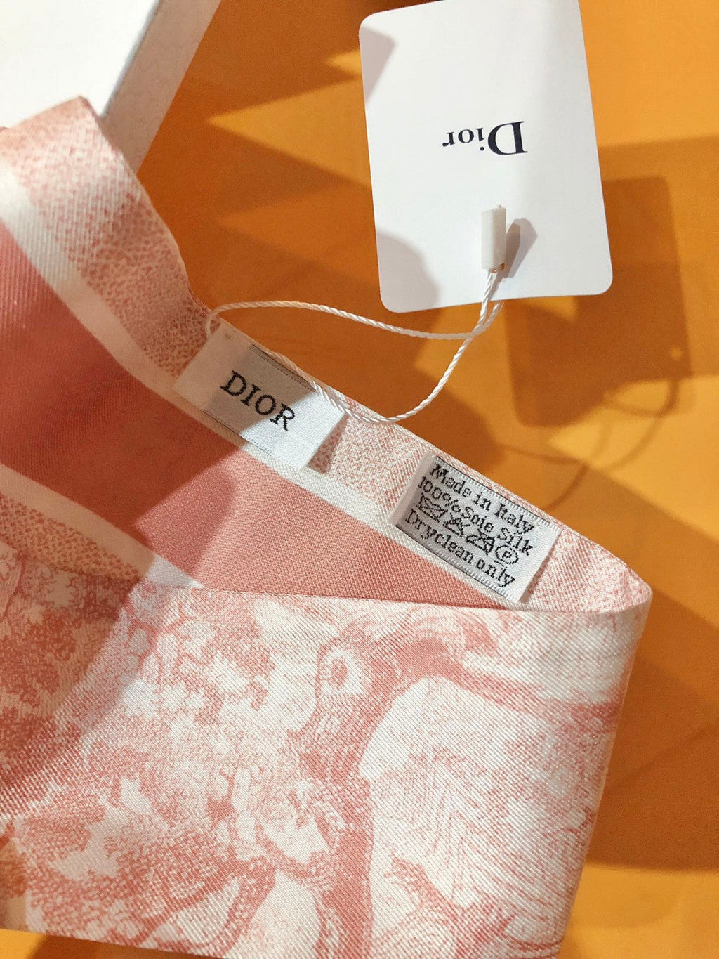 DIOR 26S SCARF 105CM IN SILK 311648