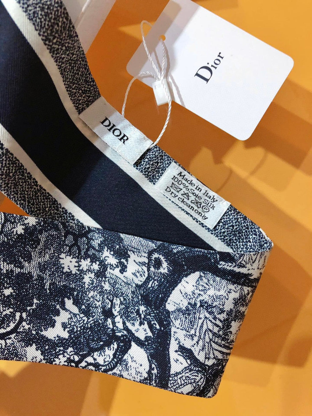 DIOR 26S SCARF 105CM IN SILK 311649