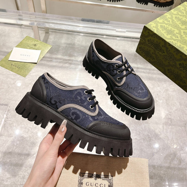GUCCI 26S LACE-UP SHOES IN NAVY BLUE GG CANVAS