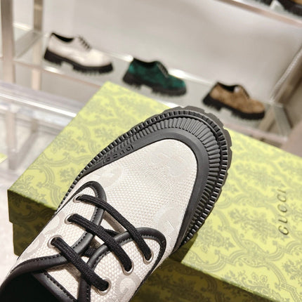 GUCCI 26S LACE-UP SHOES IN CREAM AND BLACK GG CANVAS