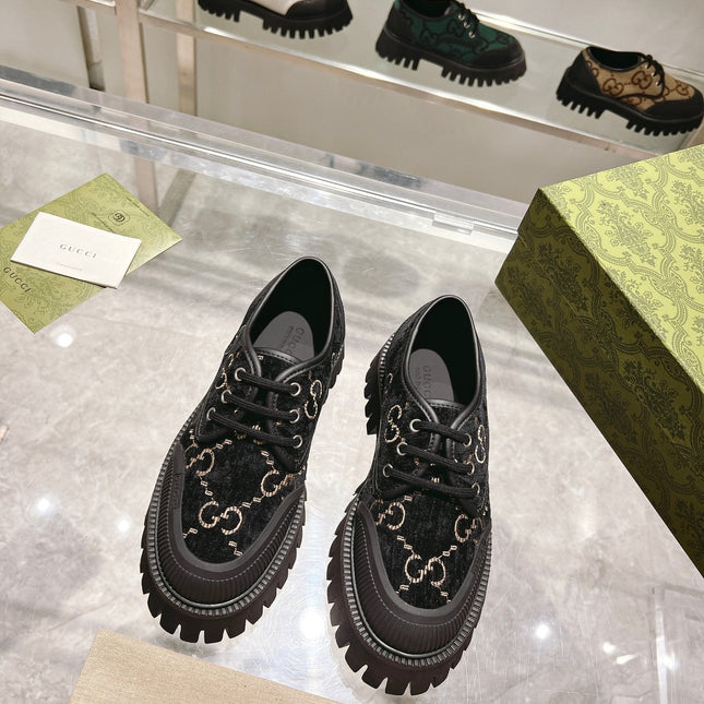 GUCCI 26S LACE-UP SHOES IN BLACK VELVET WITH GG LOGO PATTERN