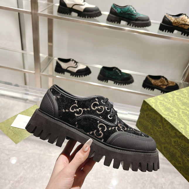 GUCCI 26S LACE-UP SHOES IN BLACK VELVET WITH GG LOGO PATTERN