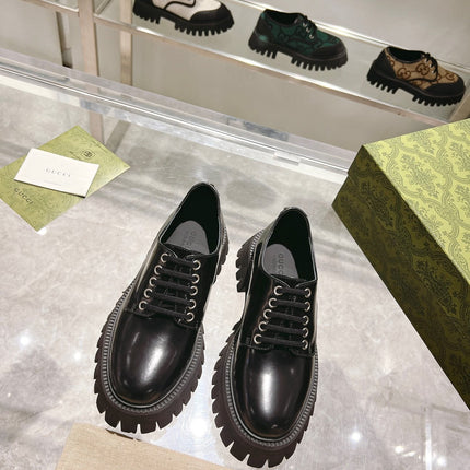 GUCCI 26S LACE-UP SHOES IN BLACK CALFSKIN