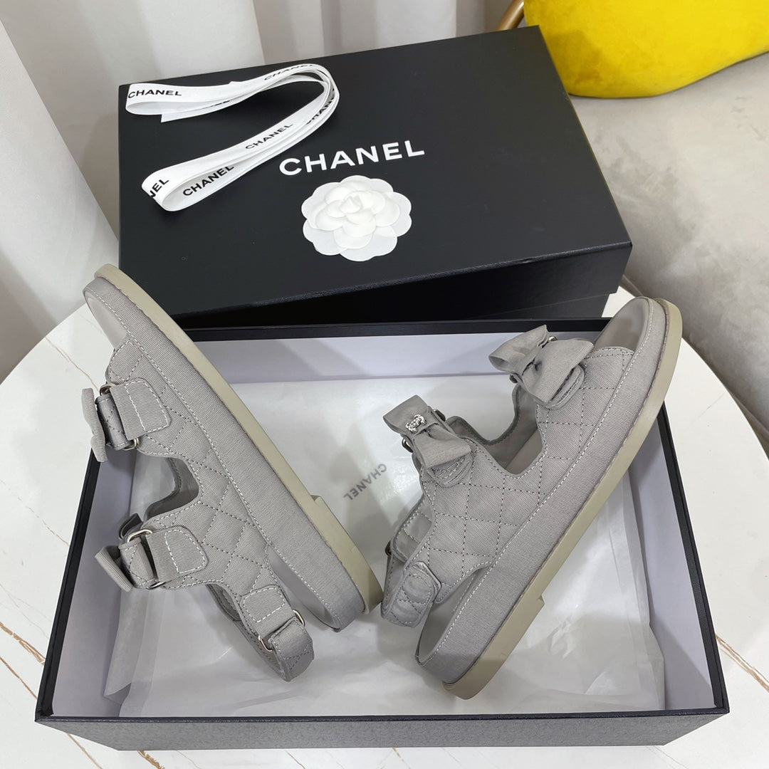 CHANEL 26S SANDALS IN GREY FABRIC BOW EMBELLISHMENT