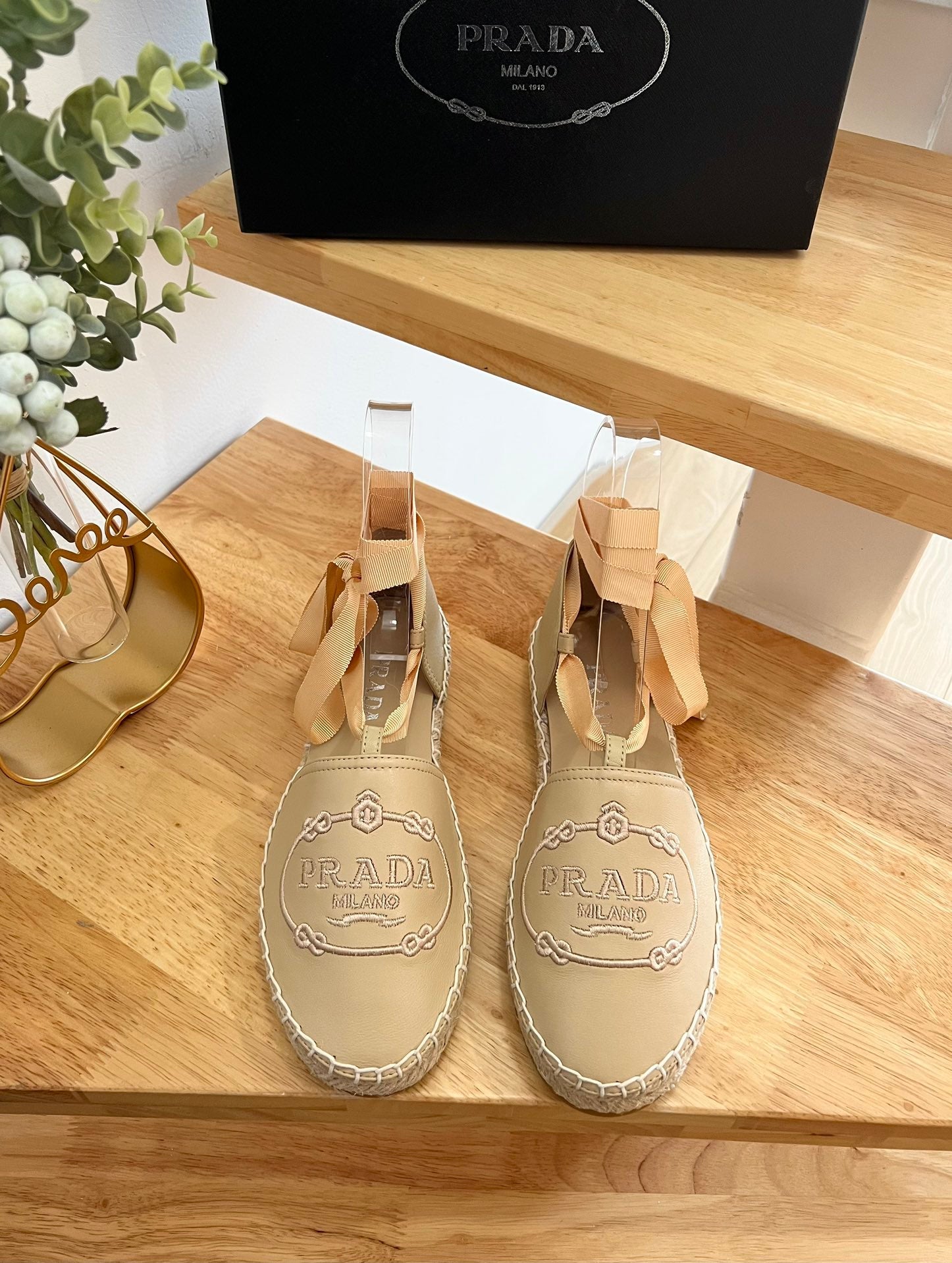PRADA 26S LACE UP ESPADRILLE FLATS IN BEIGE CALFSKIN