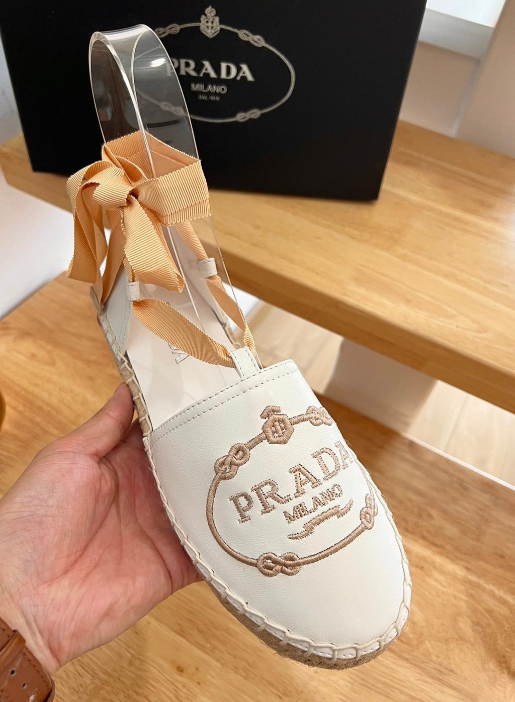 PRADA 26S LACE UP ESPADRILLE FLATS IN CREAM WHITE CALFSKIN