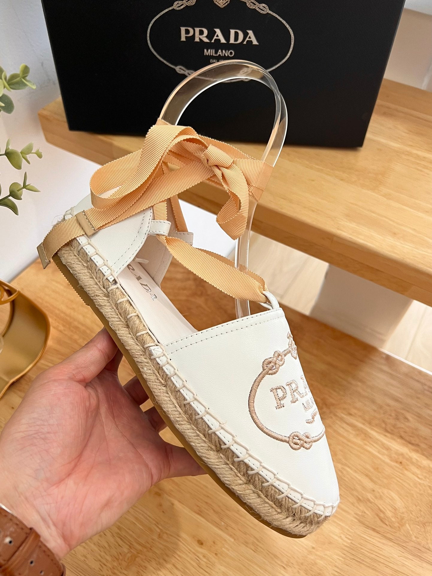 PRADA 26S LACE UP ESPADRILLE FLATS IN CREAM WHITE CALFSKIN