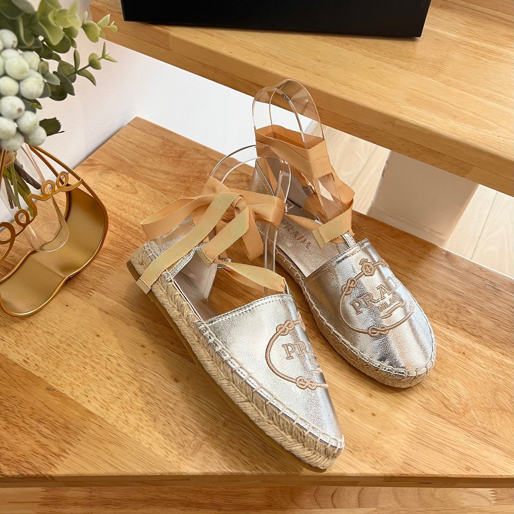 PRADA 26S LACE UP ESPADRILLE FLATS IN SILVER CALFSKIN