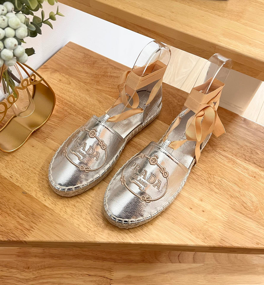 PRADA 26S LACE UP ESPADRILLE FLATS IN SILVER CALFSKIN