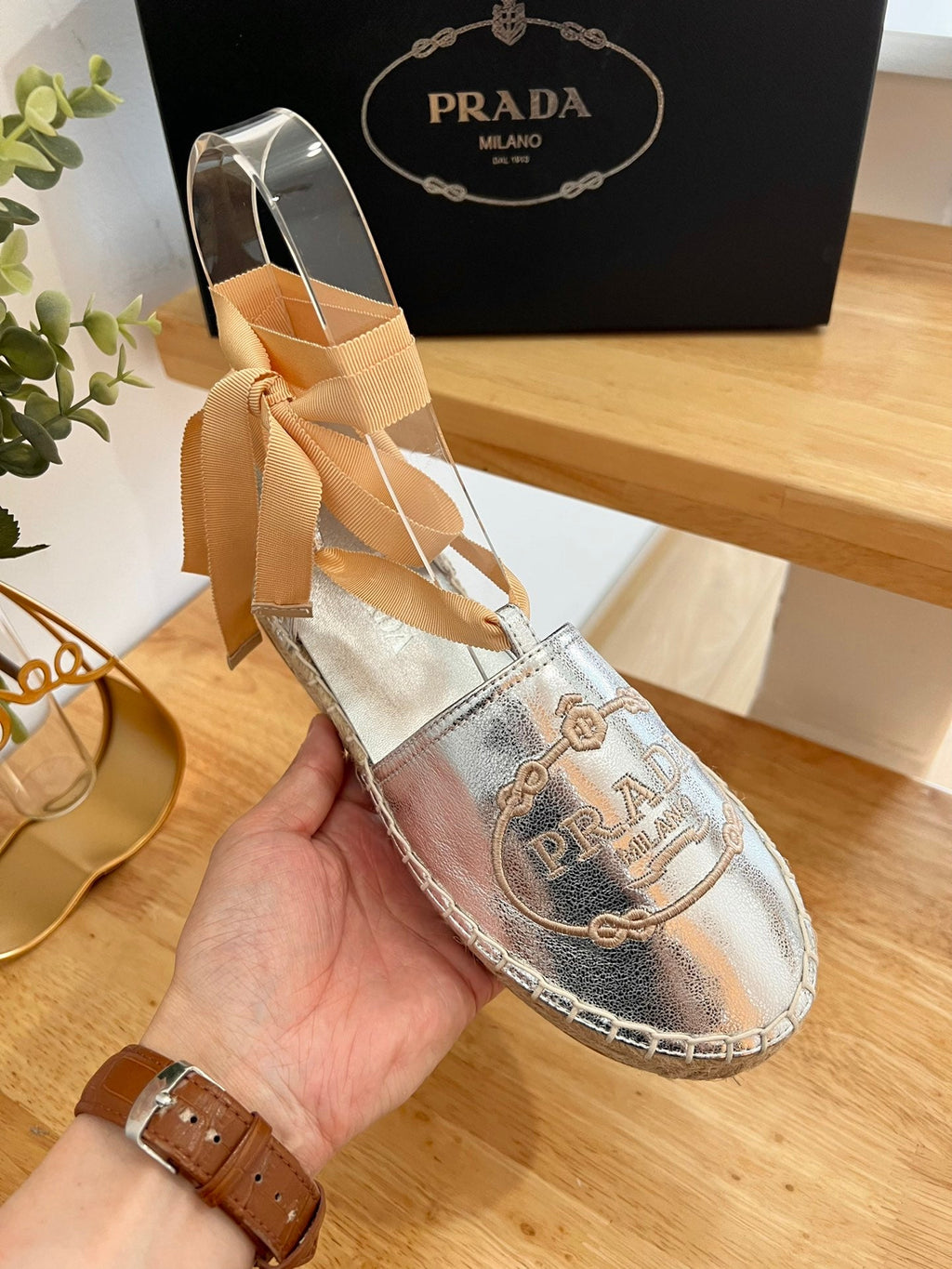 PRADA 26S LACE UP ESPADRILLE FLATS IN SILVER CALFSKIN