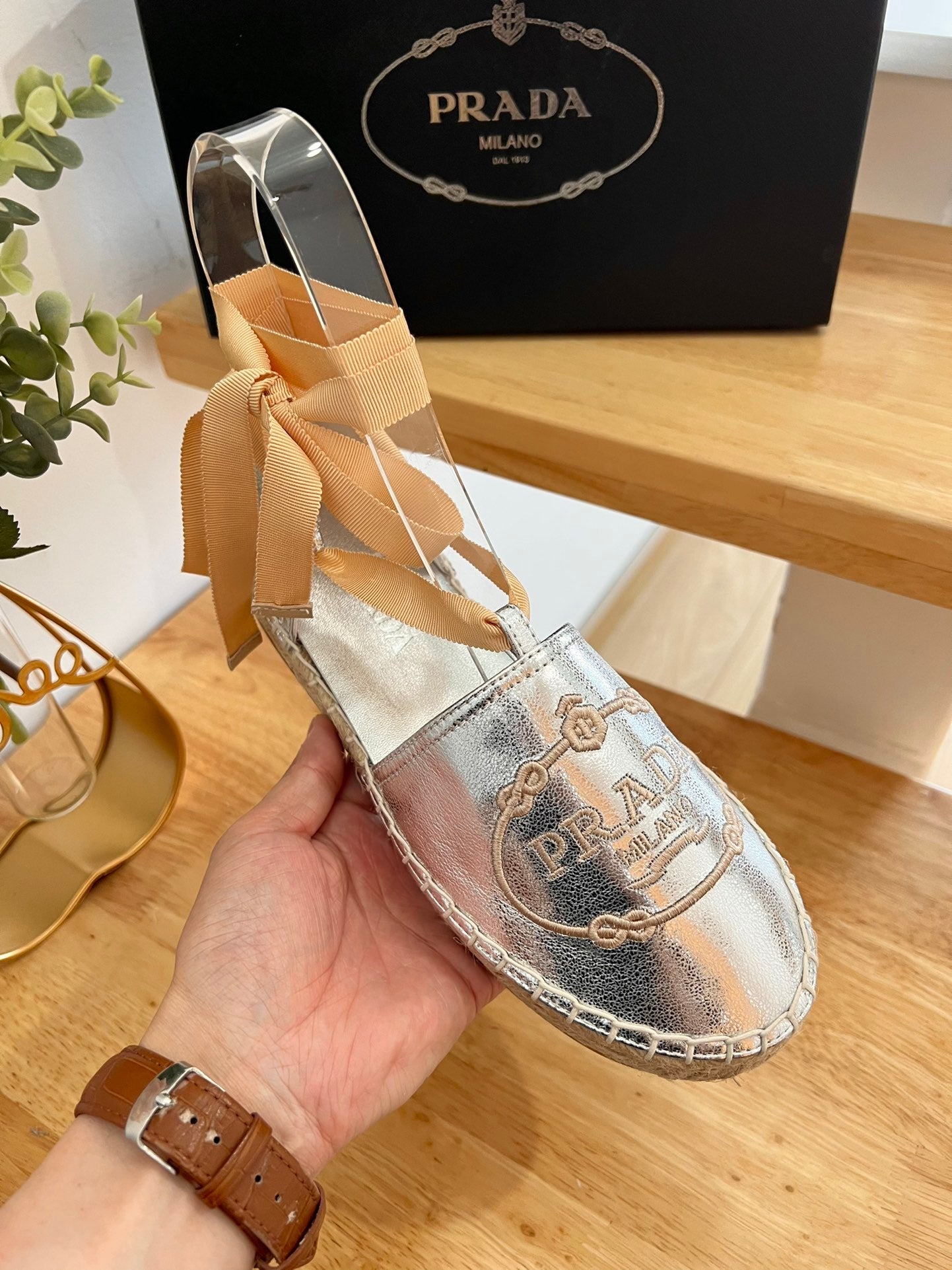 PRADA 26S LACE UP ESPADRILLE FLATS IN SILVER CALFSKIN