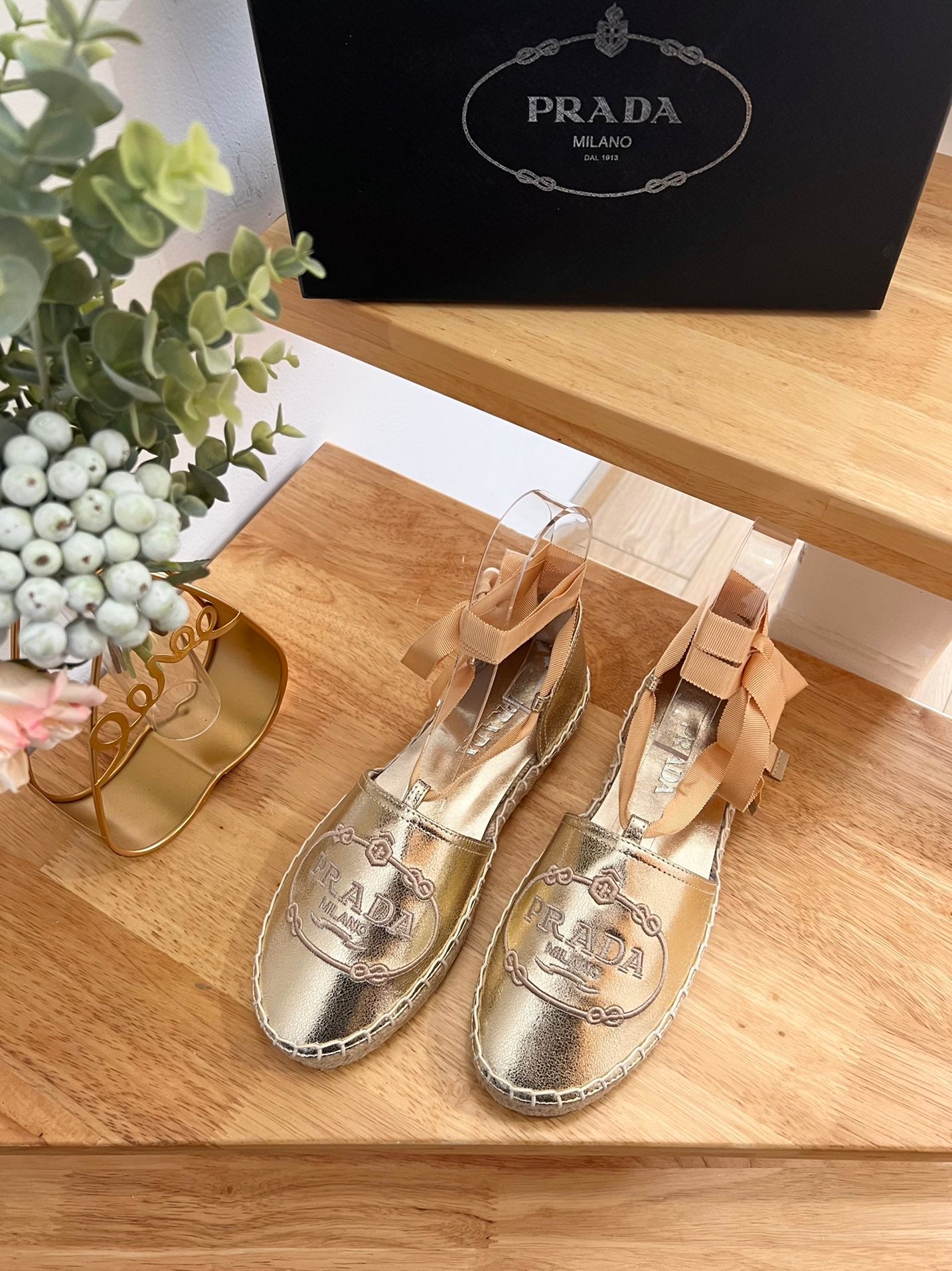PRADA 26S LACE UP ESPADRILLE FLATS IN GOLD CALFSKIN