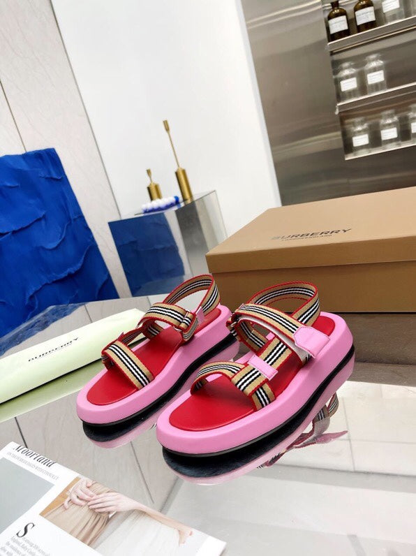 BURBERRY 26S STRAP FLAT SANDALS IN PINK AND RED CALFSKIN AND FABRIC
