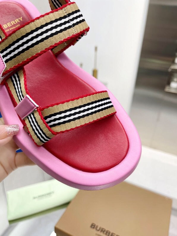 BURBERRY 26S STRAP FLAT SANDALS IN PINK AND RED CALFSKIN AND FABRIC