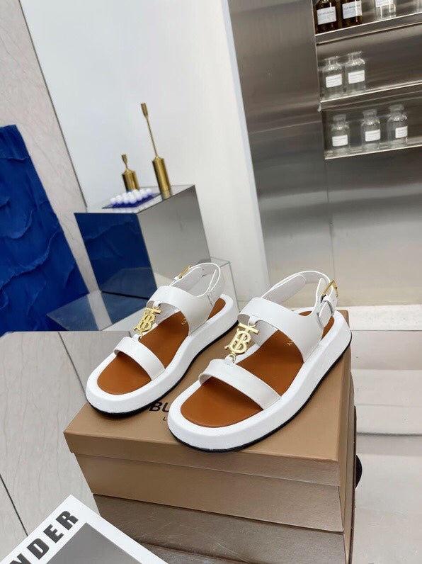 BURBERRY 26S STRAP SANDALS IN WHITE AND CARAMEL BROWN CALFSKIN
