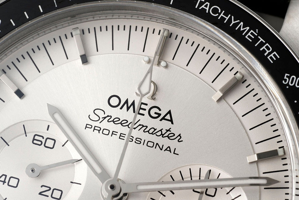 SPEEDMASTER MOONWATCH PROFESSIONAL 42 MM SILVER CASE ON BLACK LEATHER STRAP