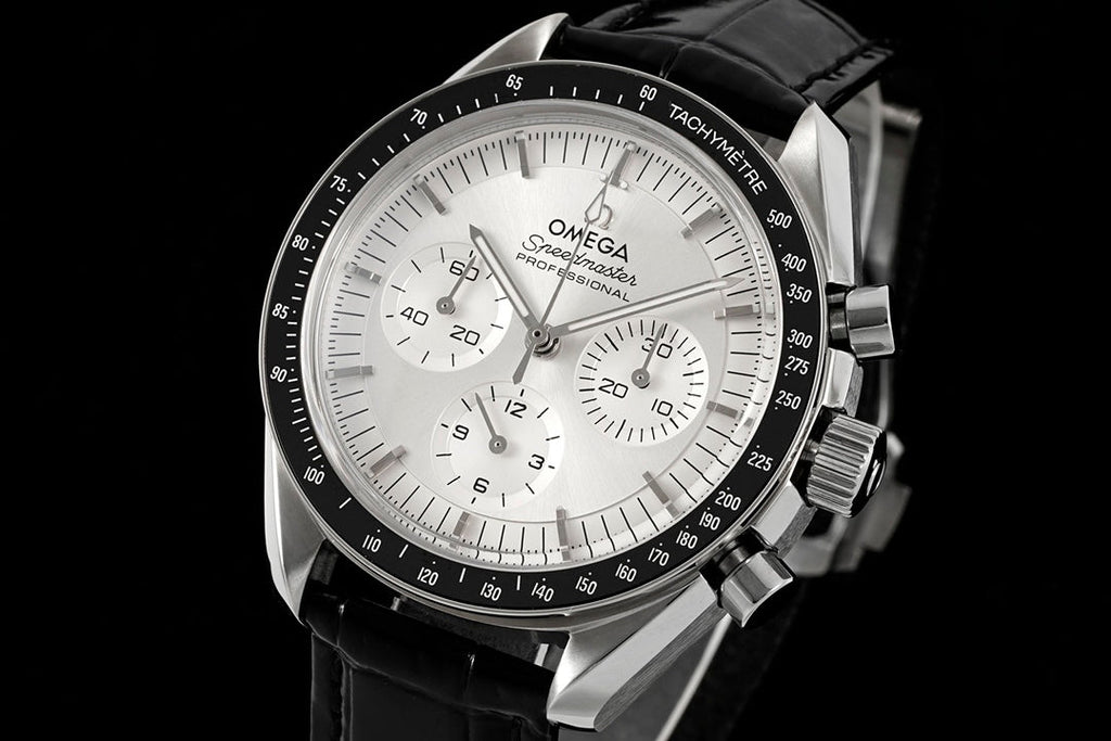SPEEDMASTER MOONWATCH PROFESSIONAL 42 MM SILVER CASE ON BLACK LEATHER STRAP