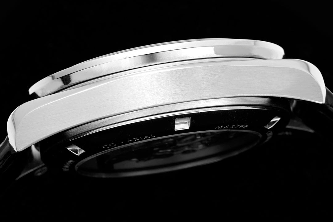 SPEEDMASTER MOONWATCH PROFESSIONAL 42 MM SILVER CASE ON BLACK LEATHER STRAP