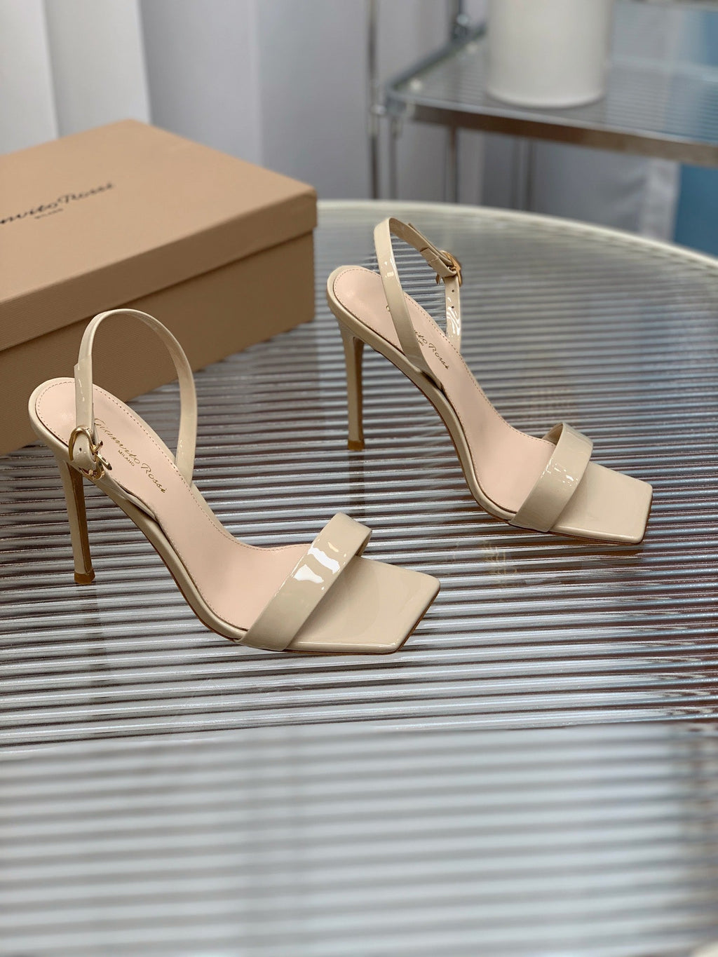 GIANVITO ROSSI 26S RIBBON HEELS 105 MM IN LIGHT BEIGE PATENT LAMBSKIN