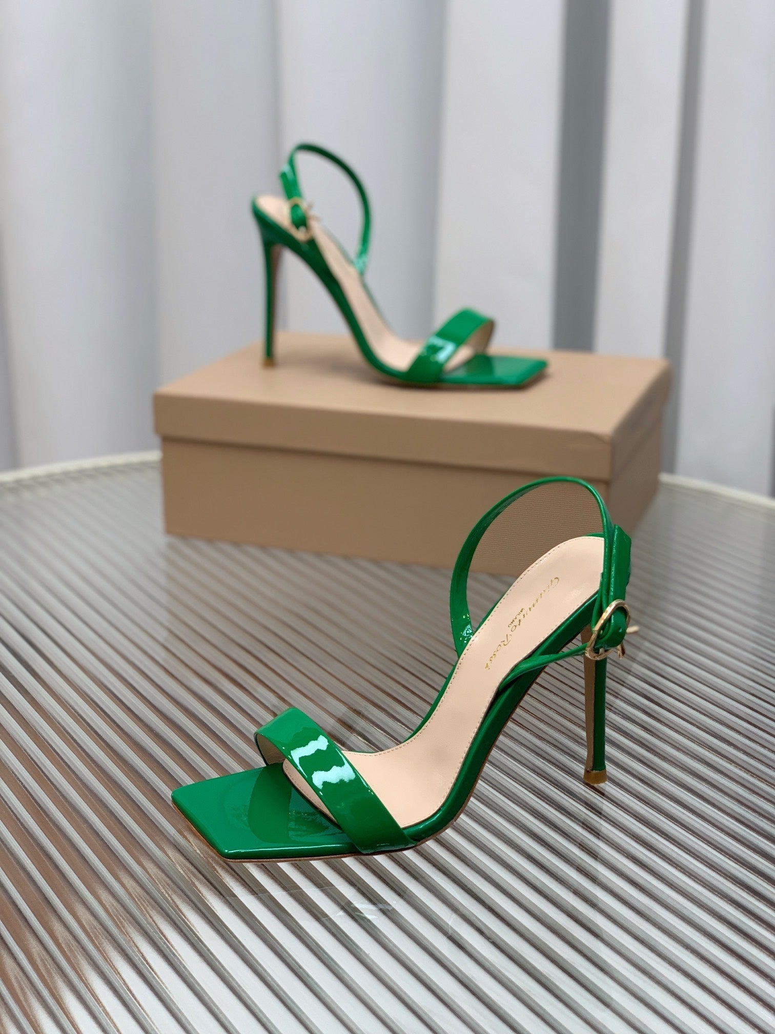 GIANVITO ROSSI 26S RIBBON HEELS 105 MM IN GREEN PATENT LAMBSKIN