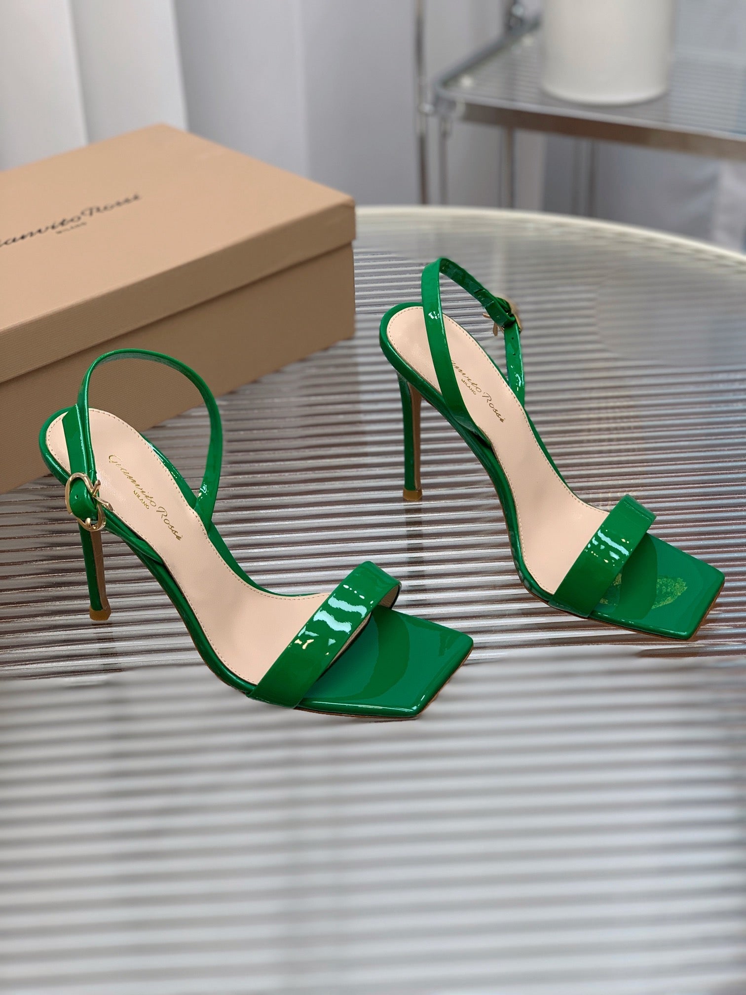 GIANVITO ROSSI 26S RIBBON HEELS 105 MM IN GREEN PATENT LAMBSKIN