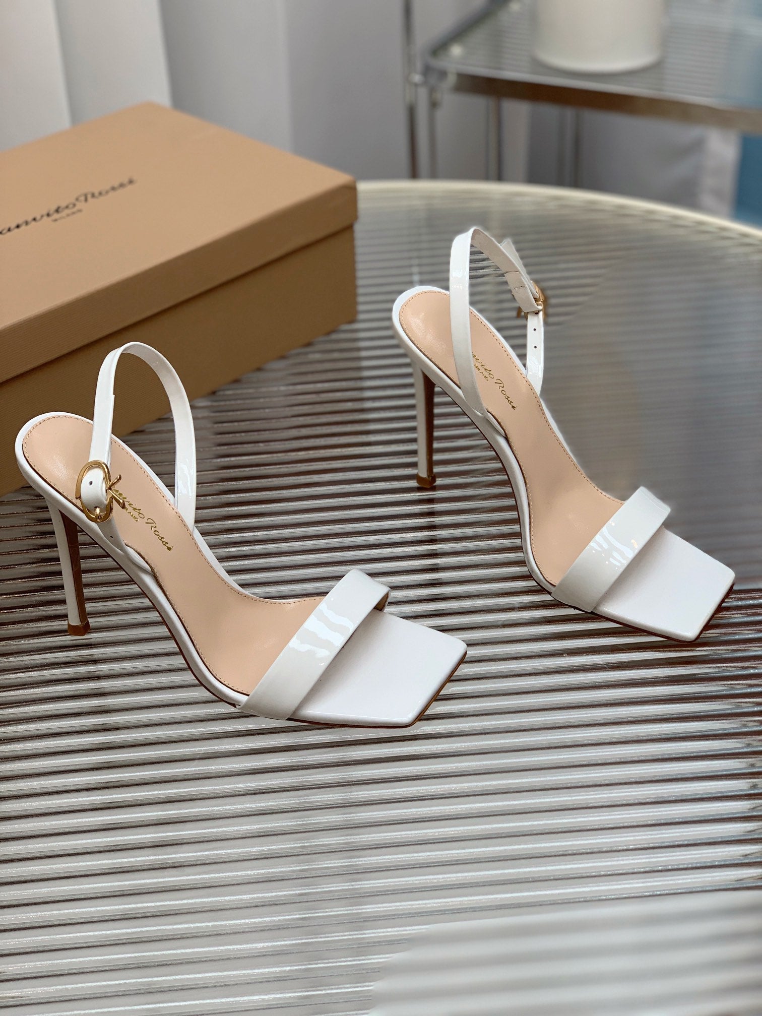 GIANVITO ROSSI 26S RIBBON HEELS 105 MM IN WHITE PATENT LAMBSKIN