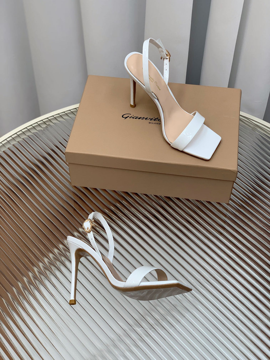 GIANVITO ROSSI 26S RIBBON HEELS 105 MM IN WHITE PATENT LAMBSKIN