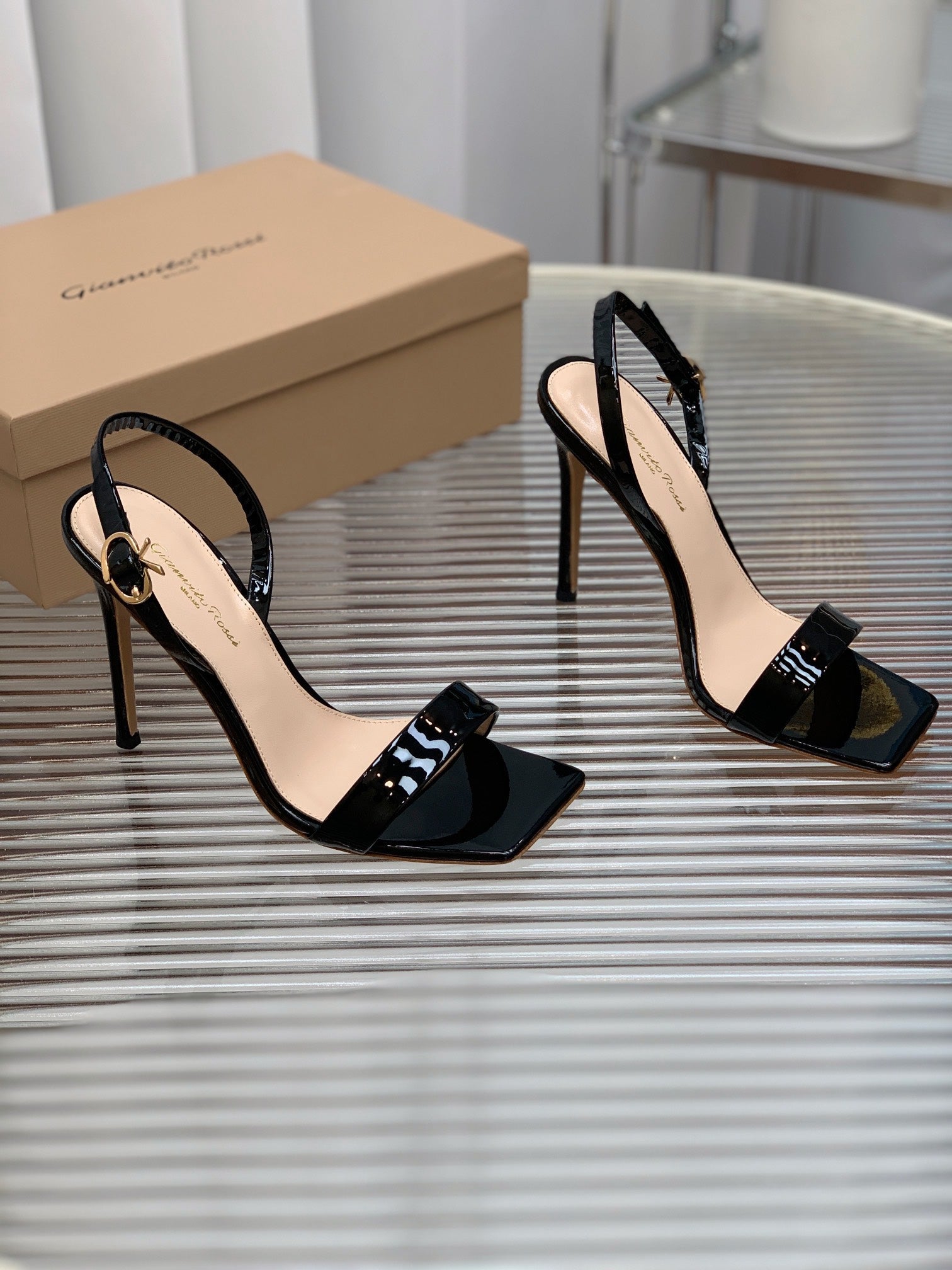 GIANVITO ROSSI 26S RIBBON HEELS 105 MM IN BLACK PATENT LAMBSKIN