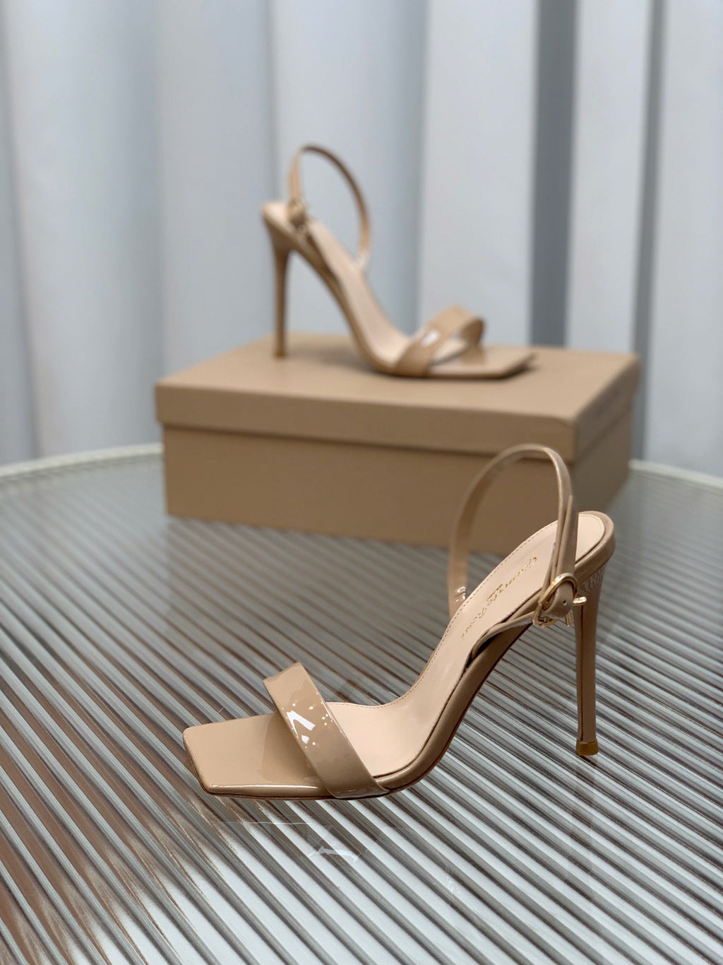 GIANVITO ROSSI 26S RIBBON HEELS 105 MM IN NUDE BEIGE PATENT LAMBSKIN
