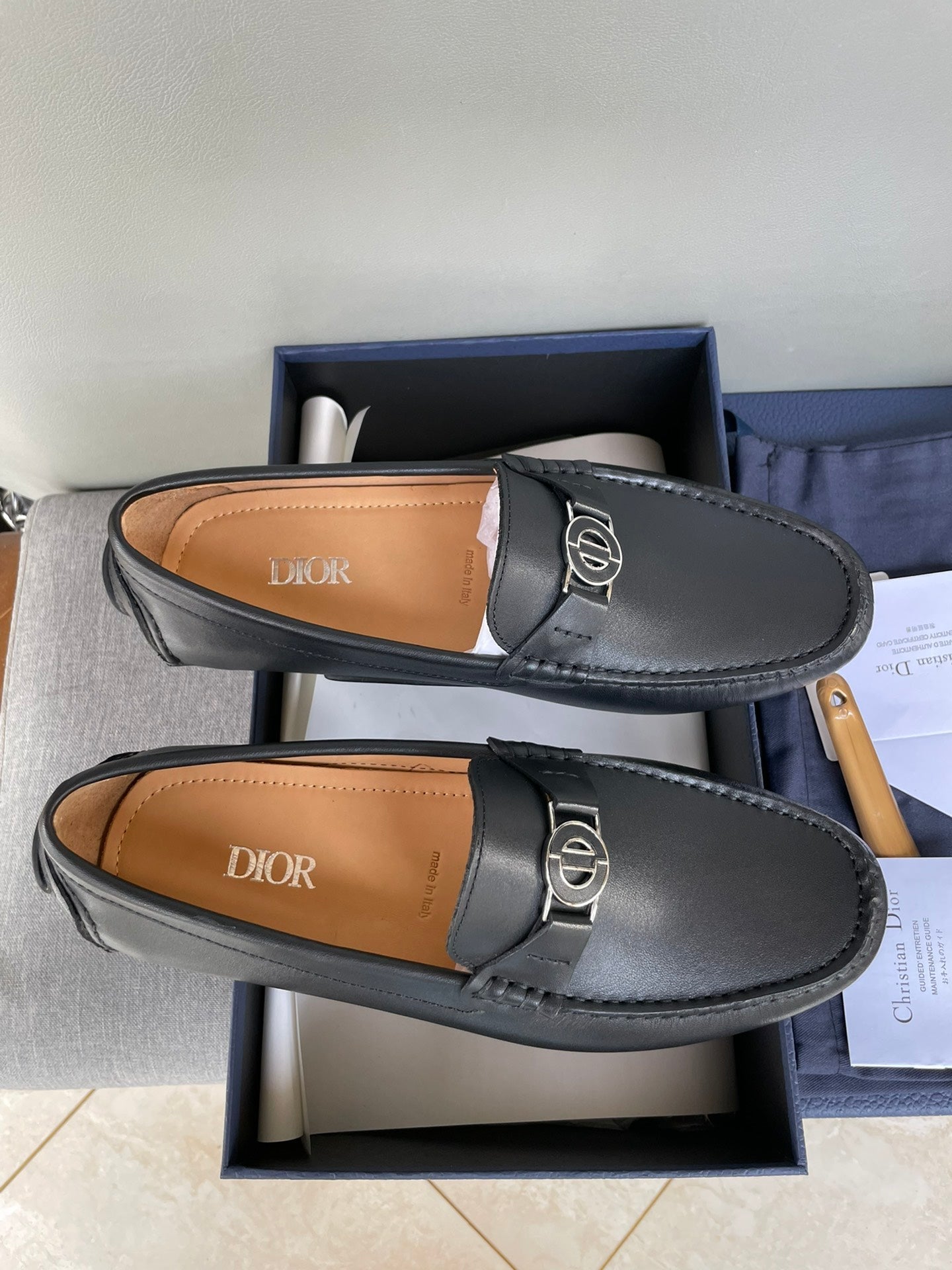 CD JUAL ICON BUCKLE LOAFER BLACK CALFSKIN