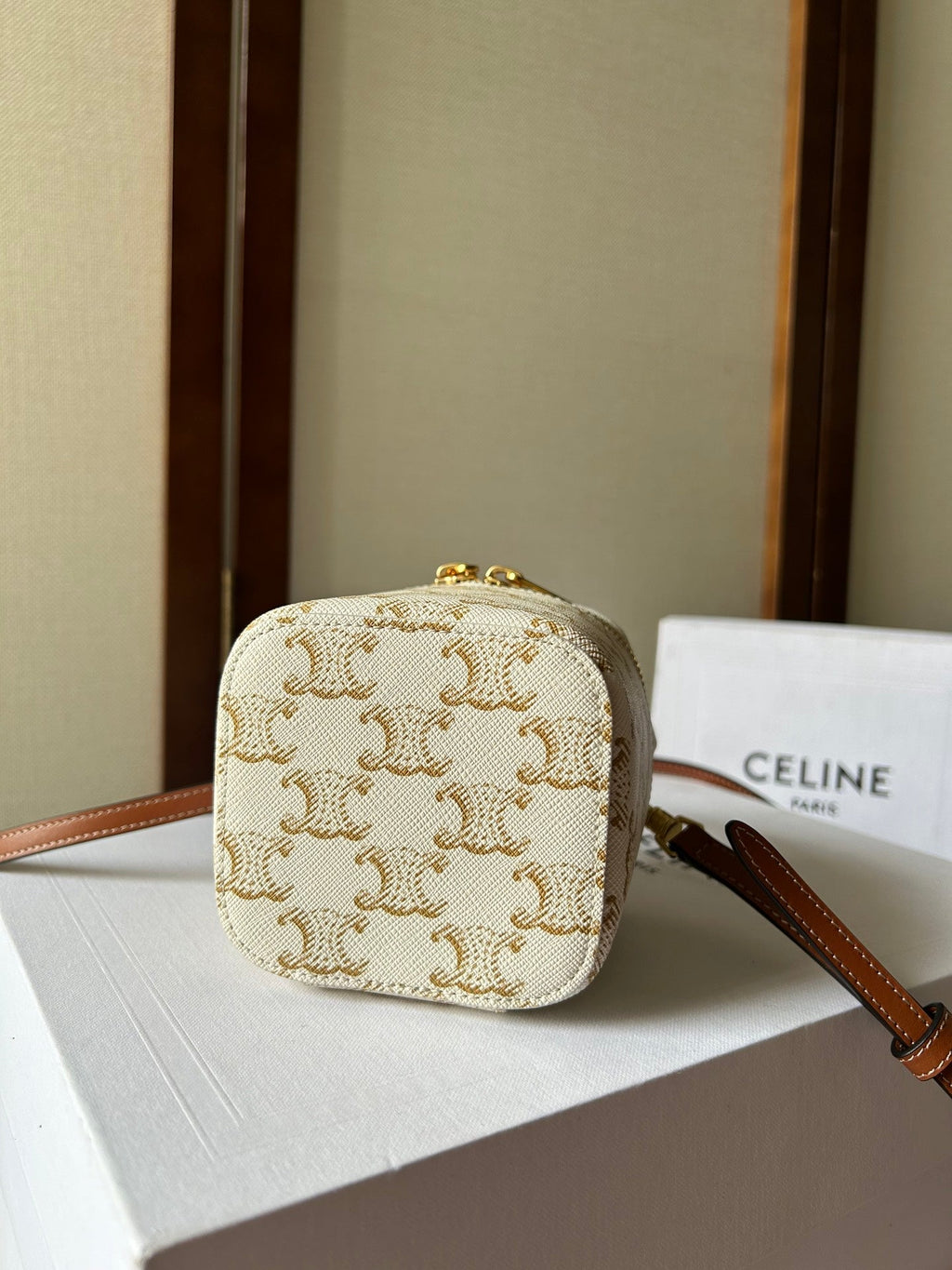 CELINE 26S MINI VANITY CASE 9 IN CREAM WHITE CALFSKIN