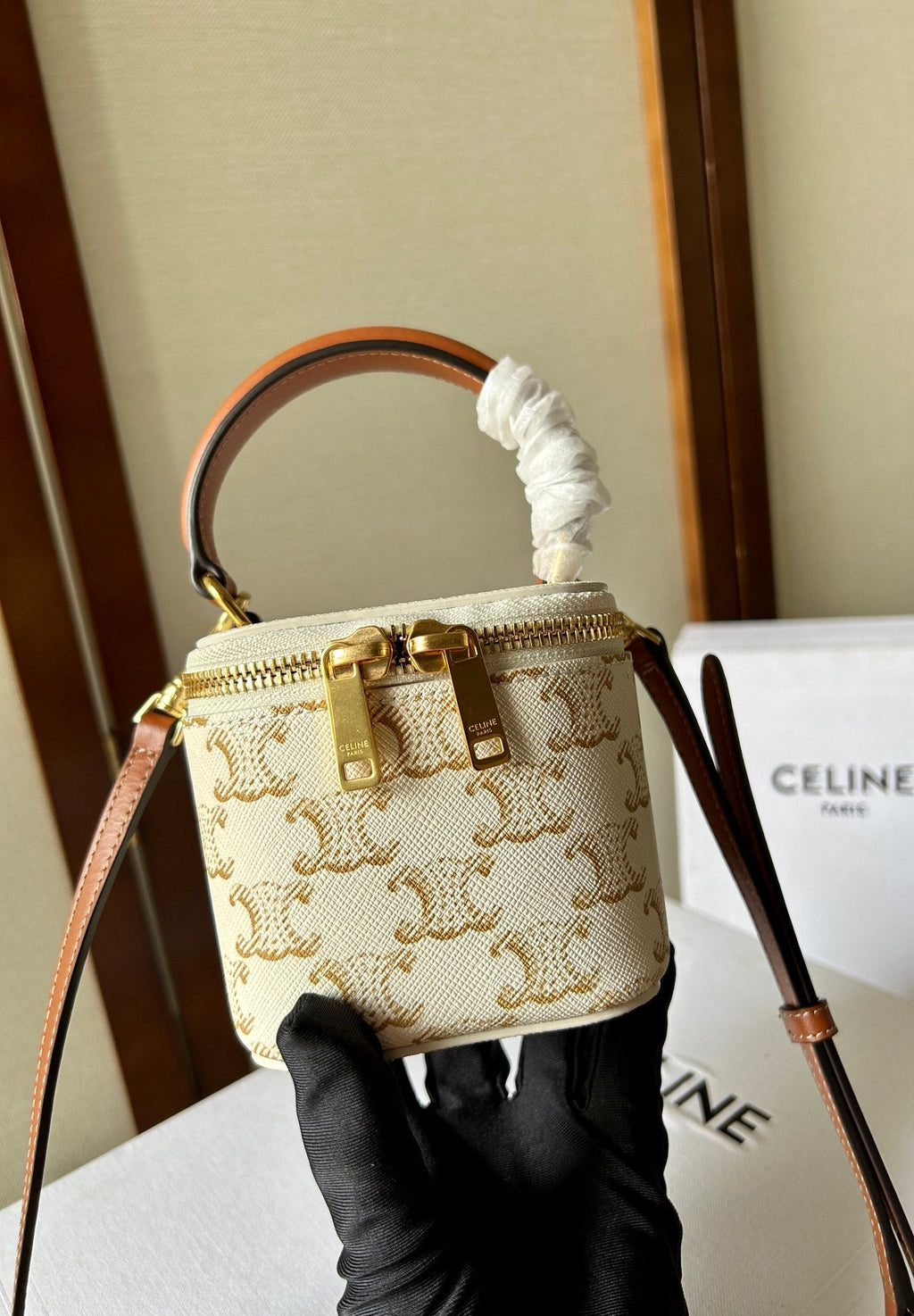 CELINE 26S MINI VANITY CASE 9 IN CREAM WHITE CALFSKIN