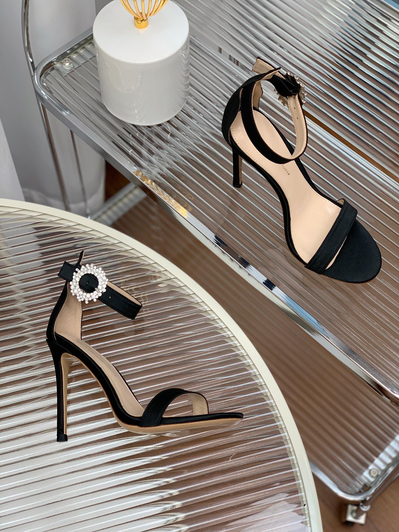 GIANVITO ROSSI 26S HIGH HEEL SANDALS 105 MM IN BLACK FABRIC WITH CRYSTAL BUCKLE