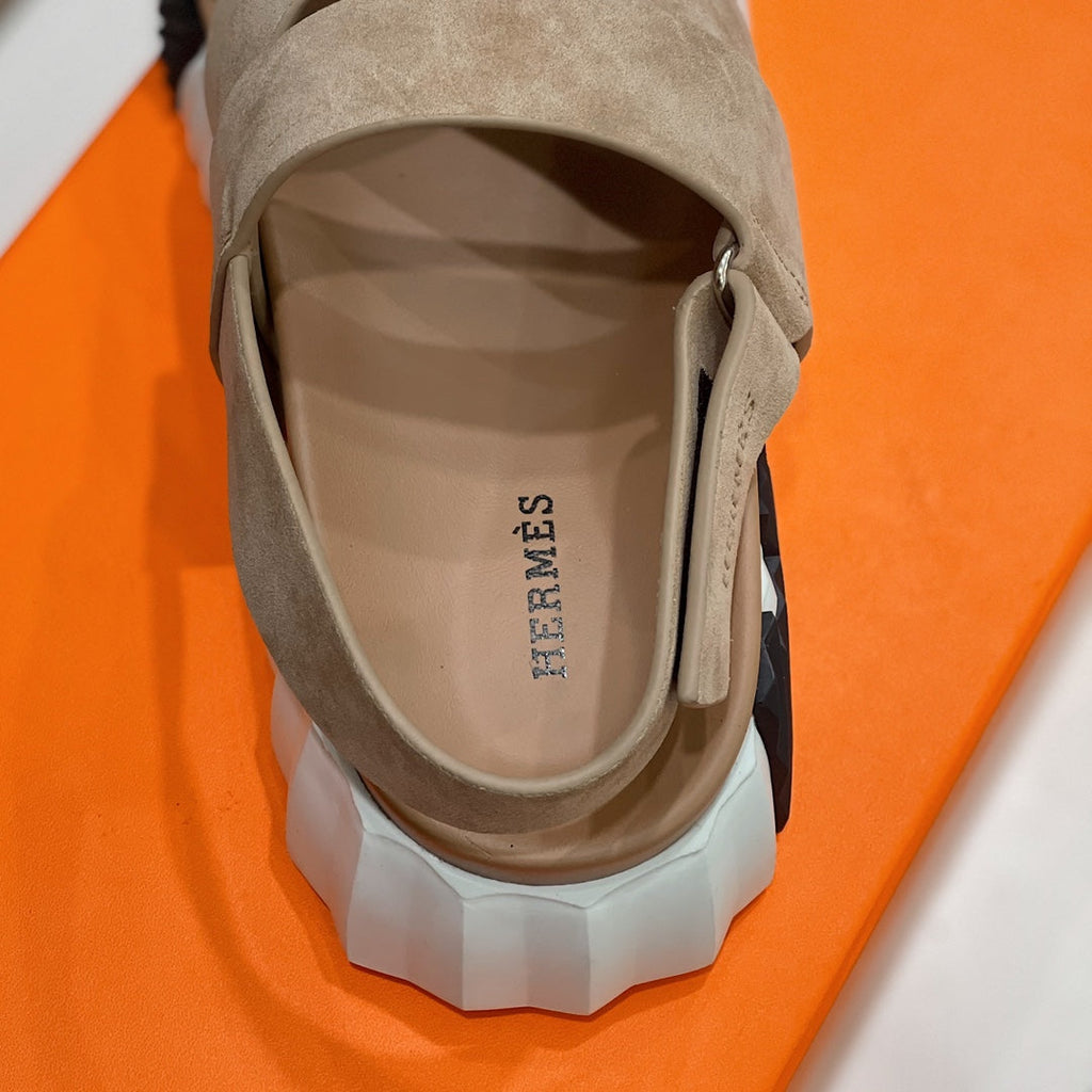 HM ELECTRIC SANDAL CAMEL SUEDE