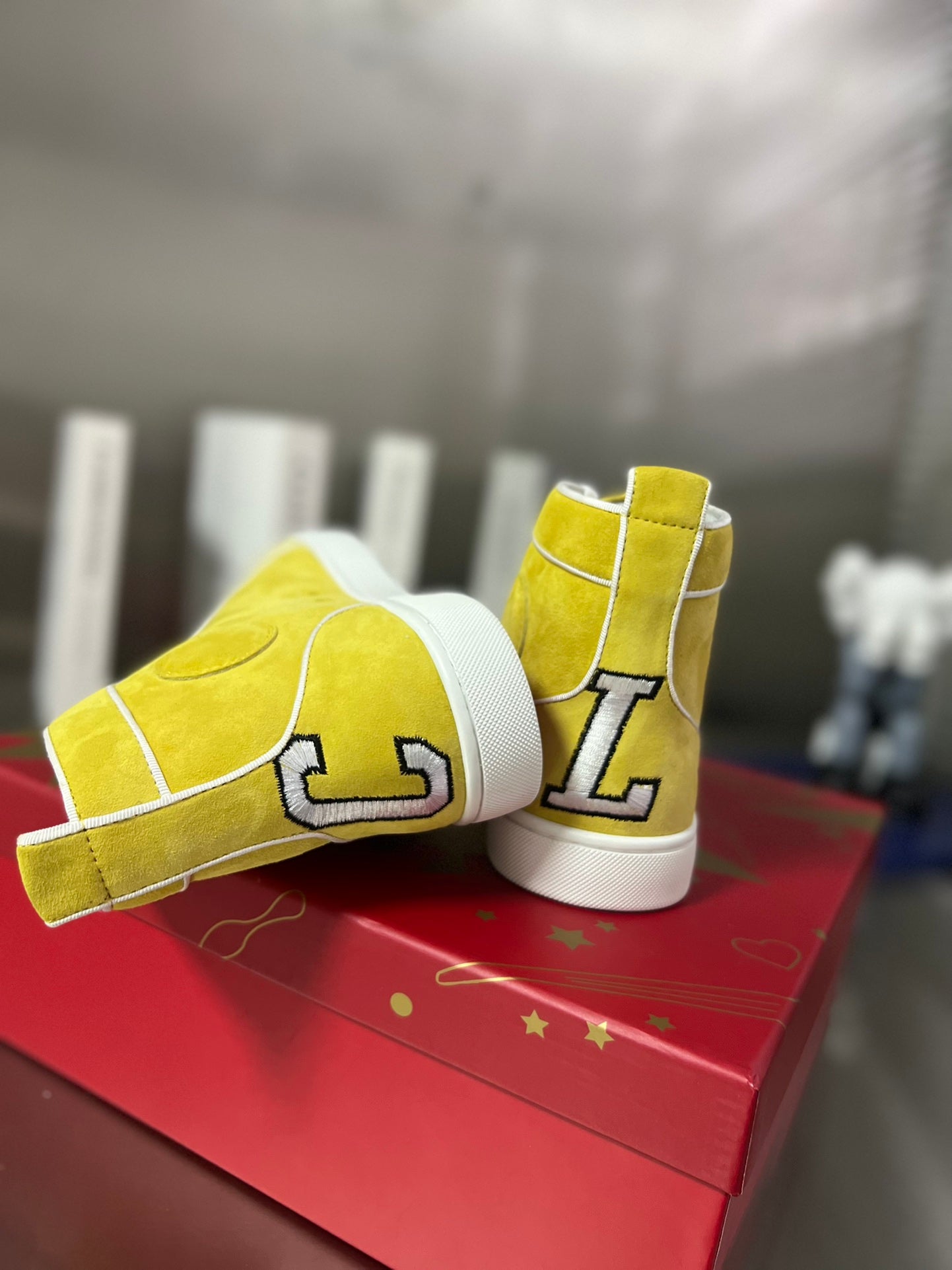 VARSILOUIS HIGH-TOP FLAT SNEAKERS IN YELLOW SUEDE