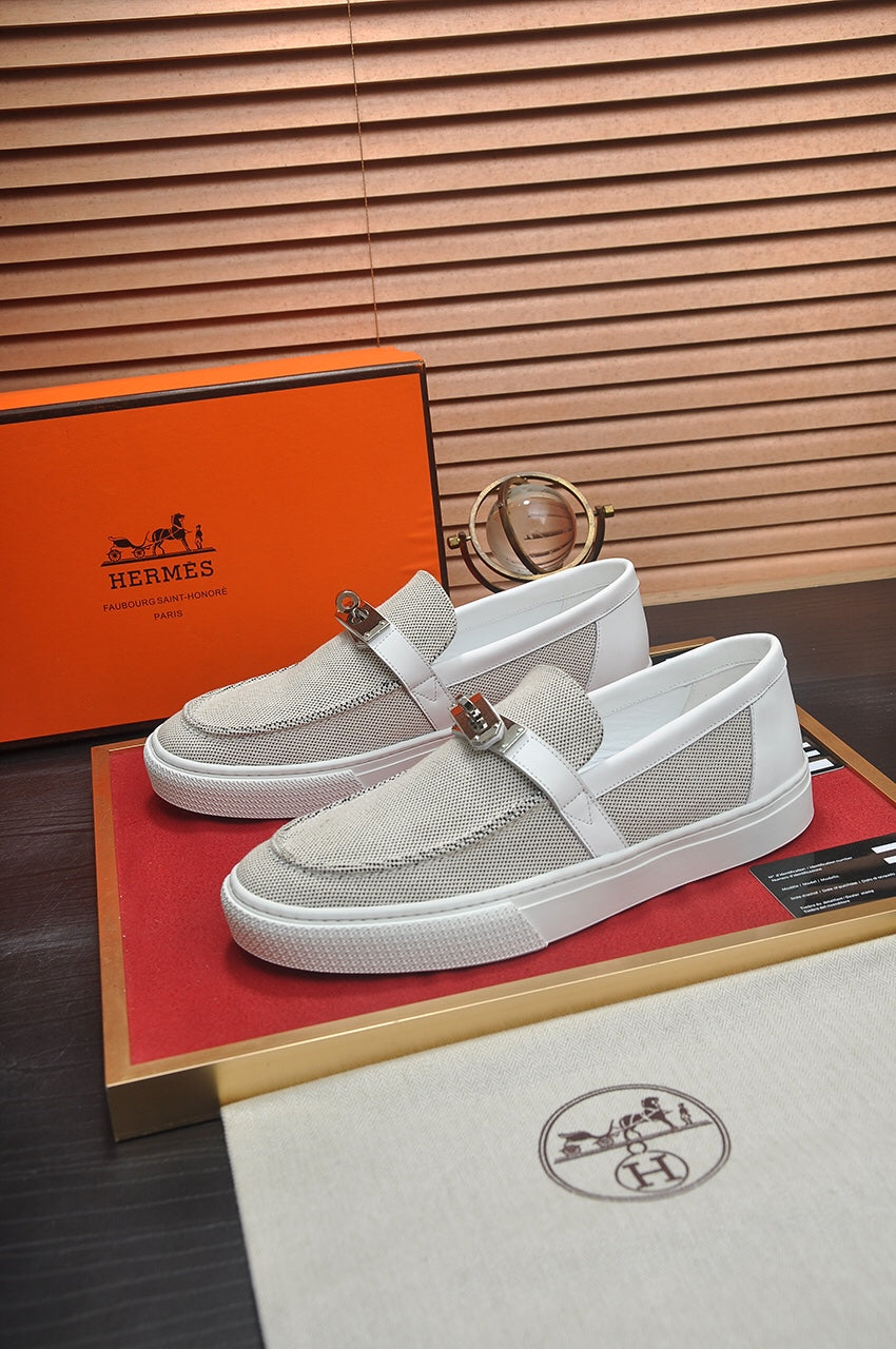 HM GAME SLIP-ON SNEAKER BLACK PLUM AND WHITE DENIM