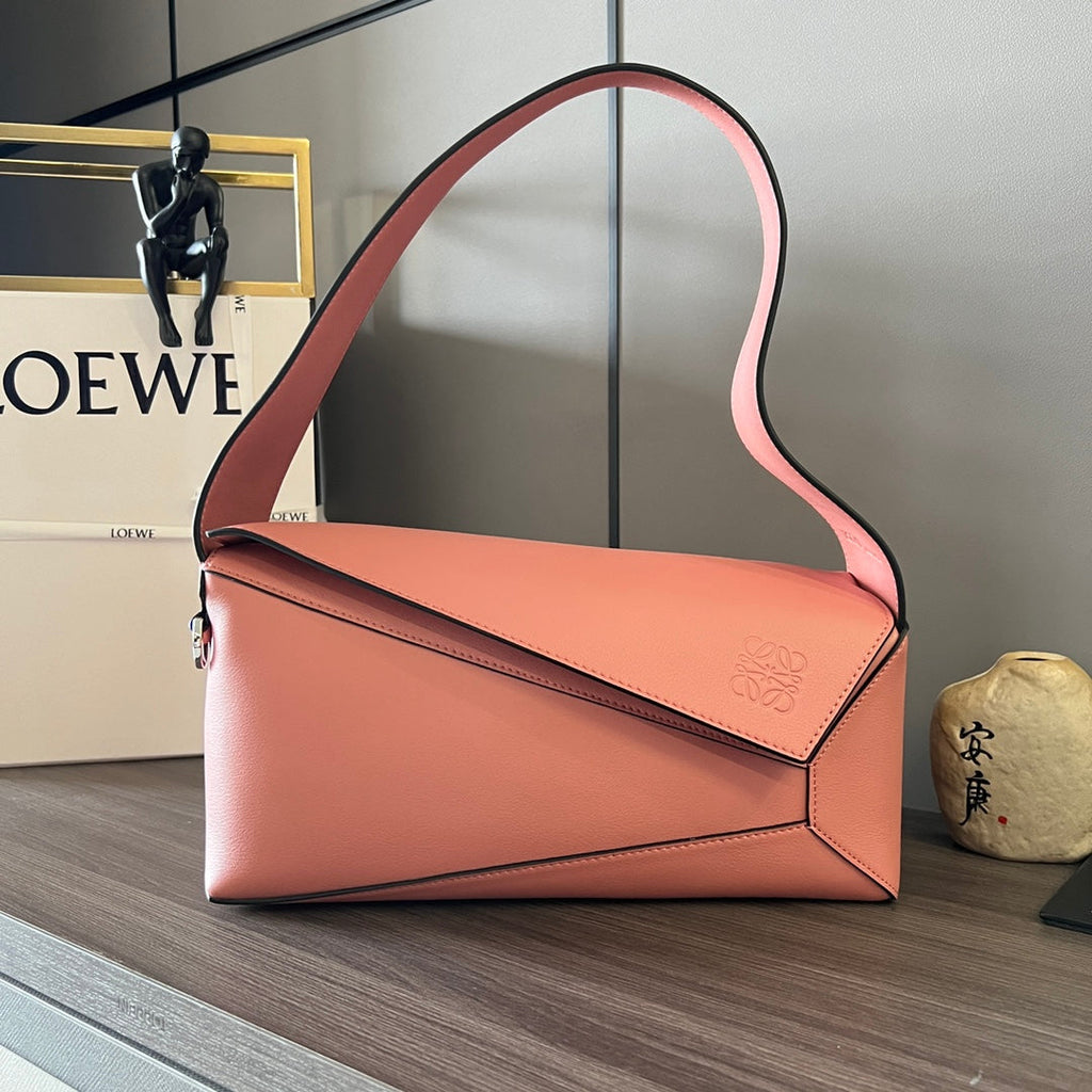 LOEWE 26S PUZZLE HOBO MEDIUM BAG 29 IN PINK CALFSKIN