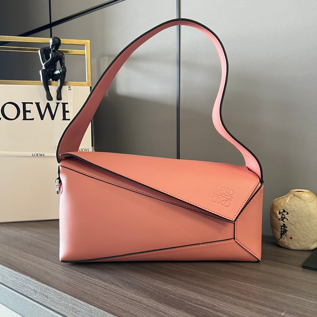 LOEWE 26S PUZZLE HOBO MEDIUM BAG 29 IN PINK CALFSKIN