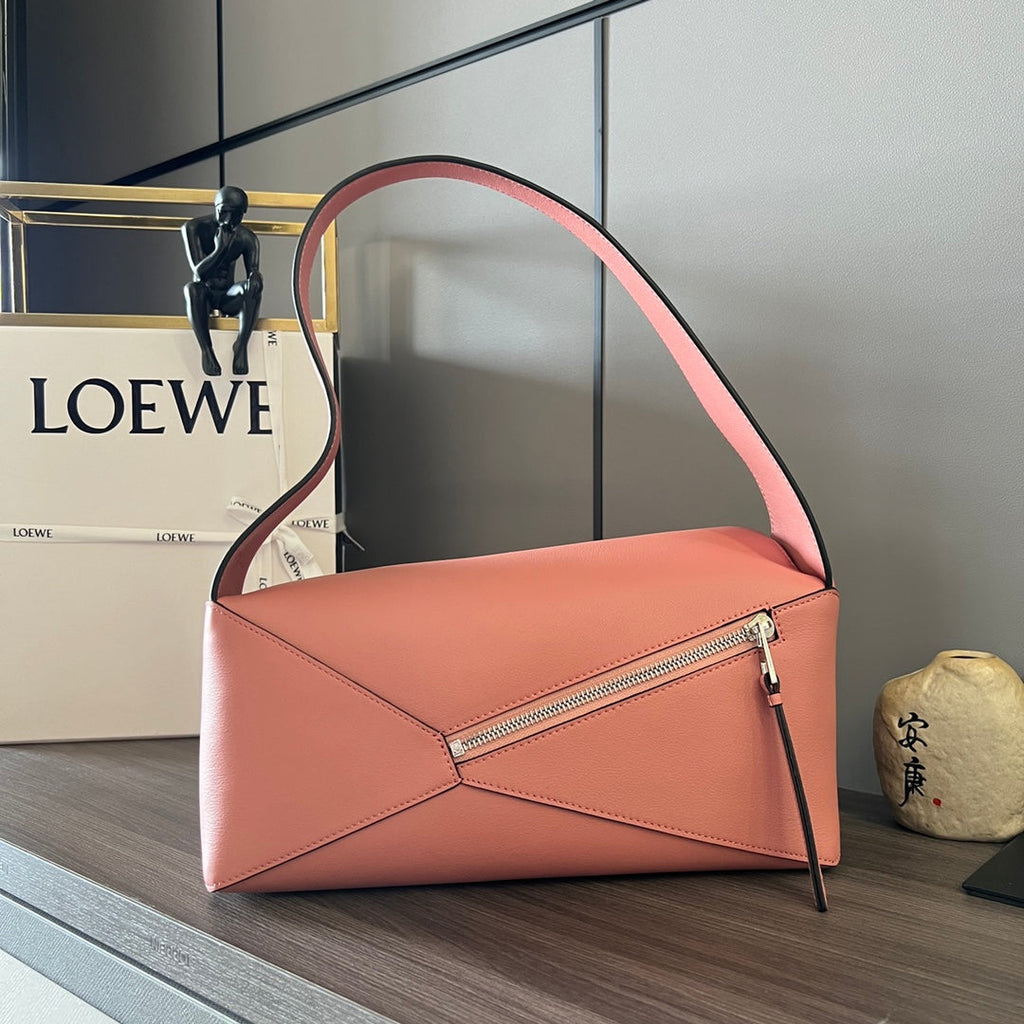 LOEWE 26S PUZZLE HOBO MEDIUM BAG 29 IN PINK CALFSKIN
