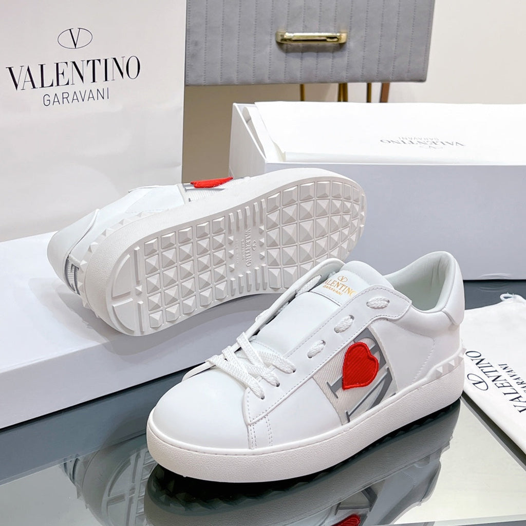 VALENTINO 25S GARAVANI ROCKSTUD UNTITLED SNEAKERS IN WHITE LAMBSKIN