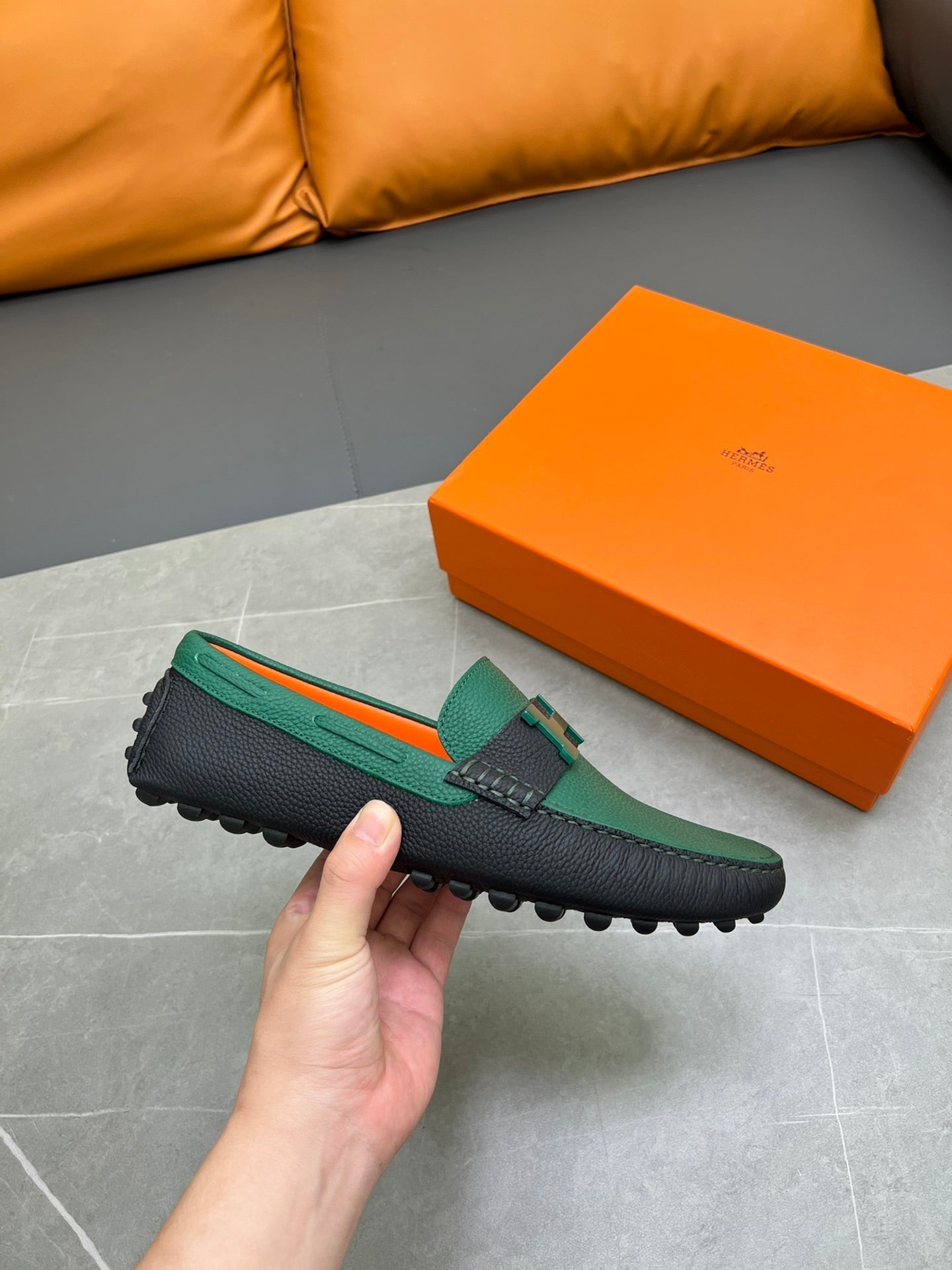 HM H-LOGO LOAFER PINE GREEN AND BLACK CALFSKIN