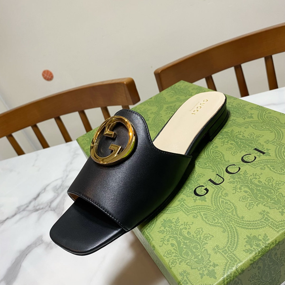 GUCCI 26S BLONDIE SLIPPERS IN BLACK CALFSKIN