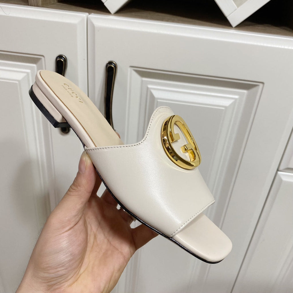 GUCCI 26S BLONDIE SLIPPERS IN CREAM WHITE CALFSKIN