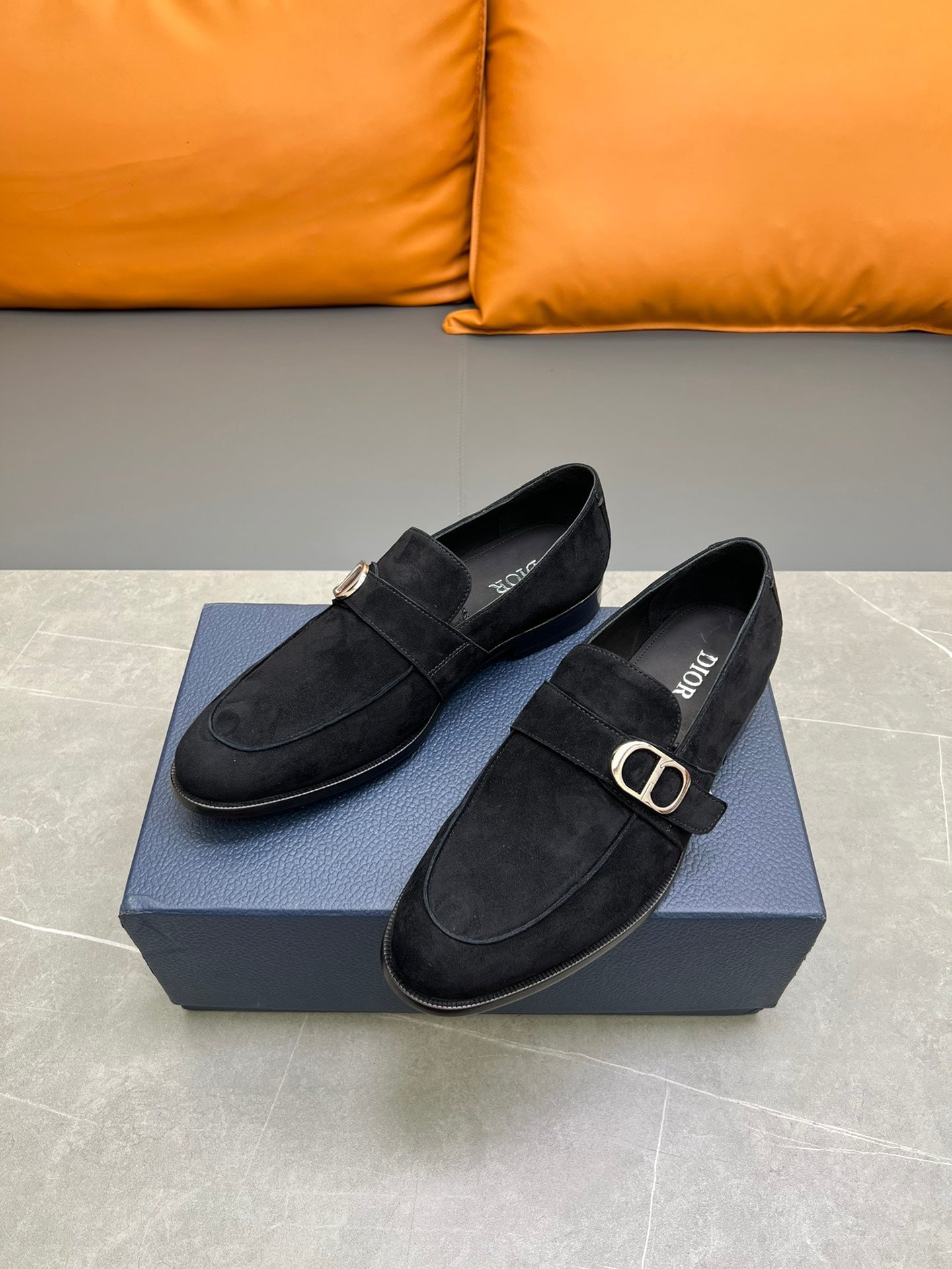 CD SYMBOL GRANVILLE EDGE BEADS LOAFER BLACK SUEDE