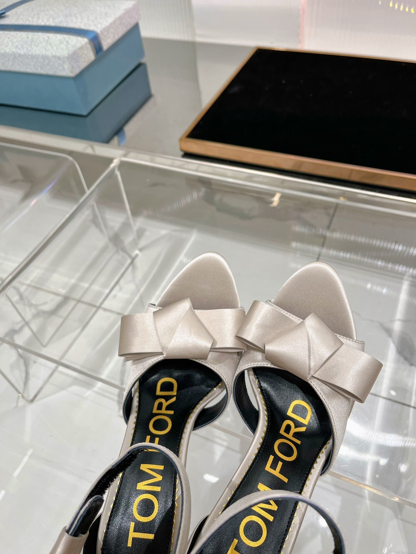 HIGH HEELS 11 CM IN GRAY PASTEL PURE SILK AND LAMBSKIN
