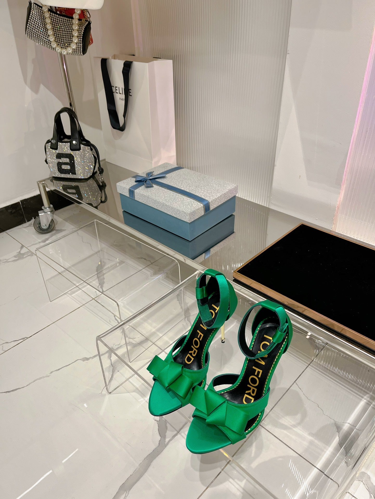 HIGH HEELS 11 CM IN COOL GREEN PURE SILK AND LAMBSKIN